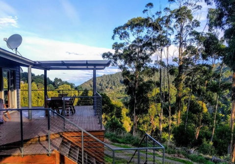 HILLSIDE HOUSE - Accommodation Mooloolaba 0