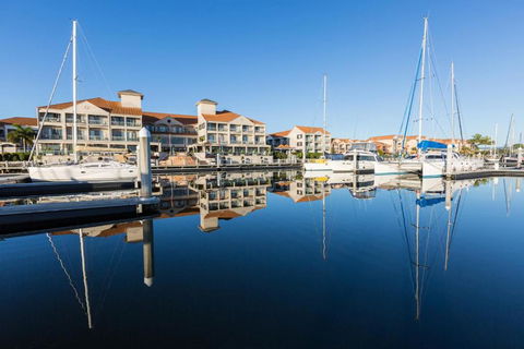 Hope Harbour Hotel - Accommodation Mooloolaba 1