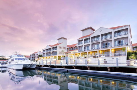Hope Harbour Hotel - Accommodation Mooloolaba 2