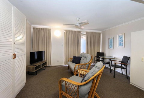 Horizons 3a - Accommodation Mooloolaba 2
