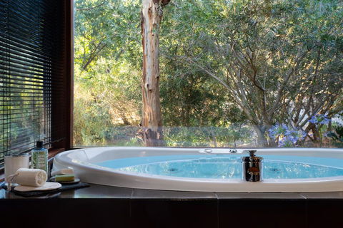 Ahimsa Hepburn - Accommodation Mooloolaba 1