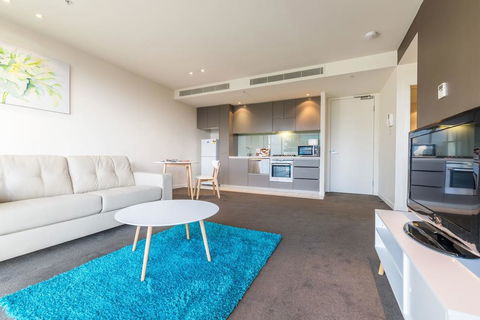 Albert Park City View Stylish 1 Bedroom Apartment - Accommodation Mooloolaba 1