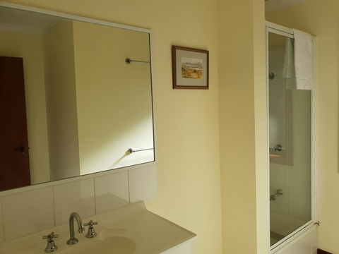 Alkira Inverloch Heights - Accommodation Mooloolaba 2