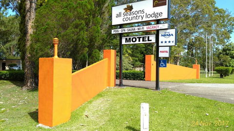 All Seasons Country Lodge - Accommodation Mooloolaba 0