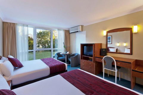 Alpine Motor Inn - Accommodation Mooloolaba 2