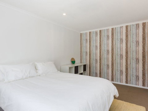 Amalfi Beach House - Accommodation Mooloolaba 1