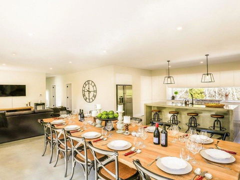 Amaroo - Modern, Luxurious And Chic - Accommodation Mooloolaba 3