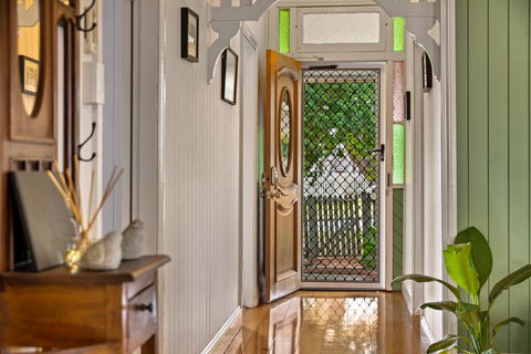 Ambiente Cottage - Pet And Family Friendly - Accommodation Mooloolaba 1