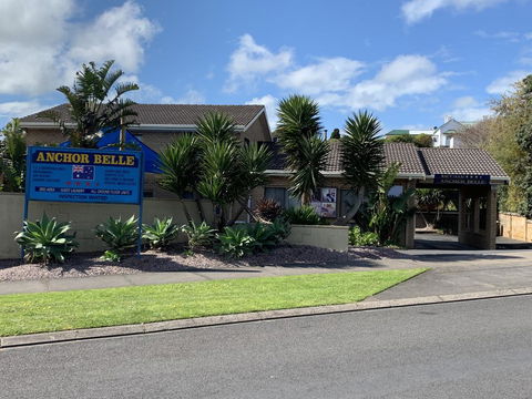 Anchor Belle Motel - Accommodation Mooloolaba 0