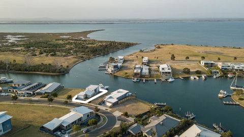 Anchored - Access To The Gippsland Lakes - Accommodation Mooloolaba 0
