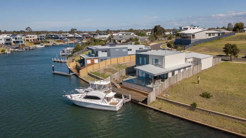 Anchored - Access To The Gippsland Lakes - Accommodation Mooloolaba 1