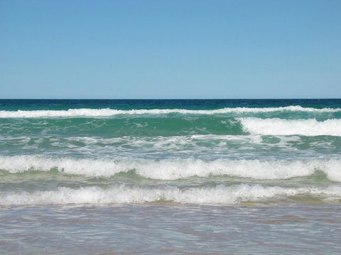 Apartment With Inground Pool - Accommodation Mooloolaba 2