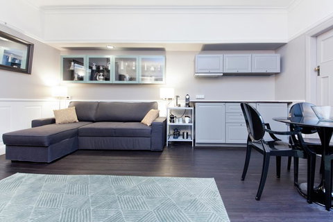 Apt - Art Deco Studio A - Accommodation Mooloolaba 0