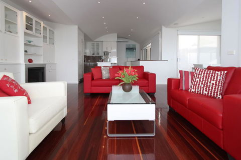 Aqua Luna - Accommodation Mooloolaba 0