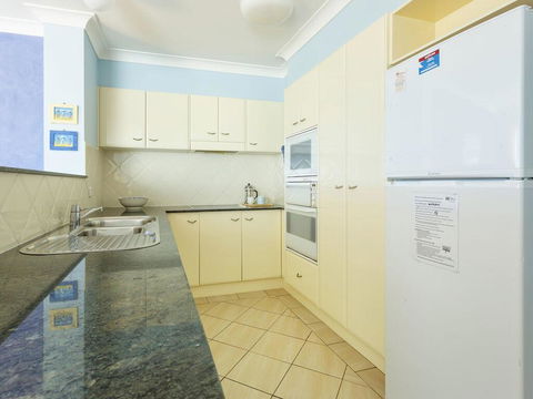 Aquarius Apartment 7 - Accommodation Mooloolaba 3