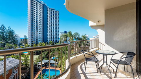Aristocrat Apartments - Accommodation Mooloolaba 1