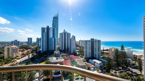 Aristocrat Apartments - Accommodation Mooloolaba 0