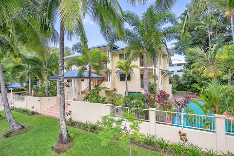 Arlington Apartments - Accommodation Mooloolaba 0