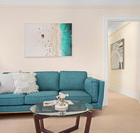 Art Deco apartment steps from harbour and beach - Accommodation Mooloolaba