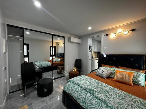 Luxury Suite In Canberra - Accommodation Mooloolaba 0