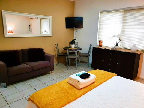 M104 West Perth Studio Apartment Near Kings Park - Accommodation Mooloolaba 1