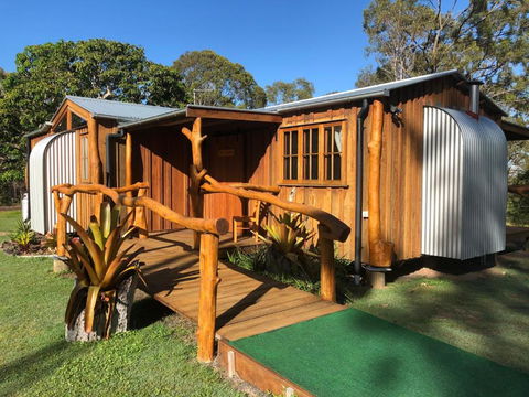 MANGO LODGE River Heads - Accommodation Mooloolaba 0