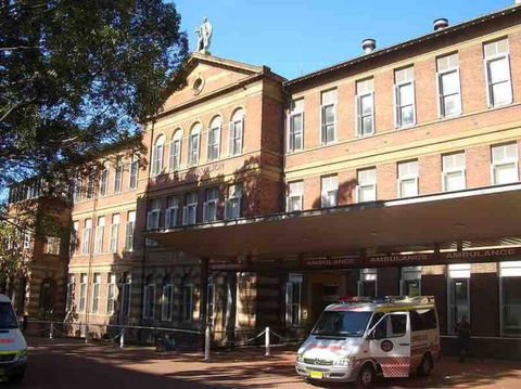 Modern 2 Bedroom Warehouse Conversion - Accommodation Mooloolaba 3