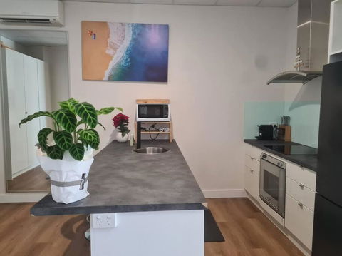 Modern Studio In Heart Of Mooloolaba - Accommodation Mooloolaba 1