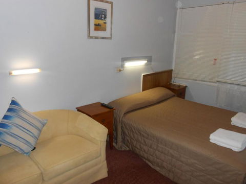Mount View Motel - Accommodation Mooloolaba 0