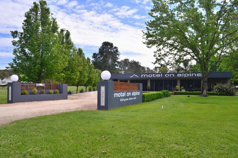 Myrtleford Motel On Alpine - Accommodation Mooloolaba 1