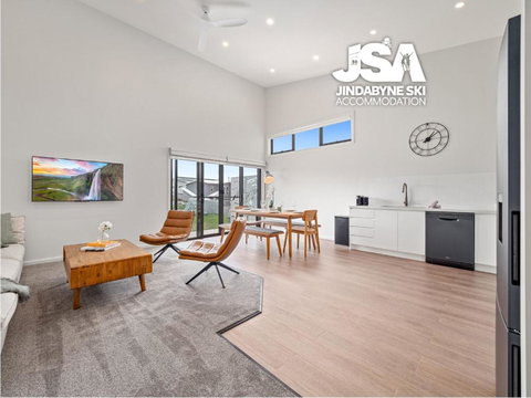 Nevosa - Accommodation Mooloolaba 0