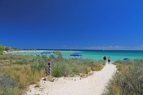 Ningaloo Club Backpackers - Accommodation Mooloolaba 1