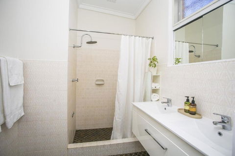 NOR214 - Northstead Coastal Charm - Accommodation Mooloolaba 3
