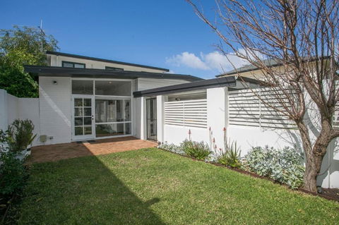 NOR214 - Northstead Coastal Charm - Accommodation Mooloolaba 2