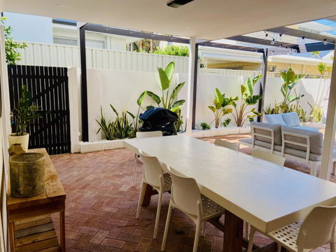 NOR214 - Northstead Coastal Charm - Accommodation Mooloolaba 1