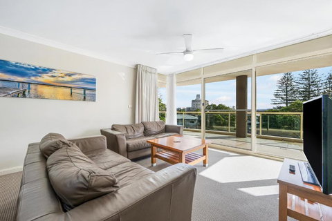 Northpoint 402 - Accommodation Mooloolaba 3