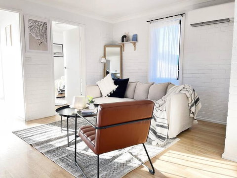 OCEAN MIST - DIRECT BEACHFRONT ON CASEYs BEACH - Accommodation Mooloolaba 0