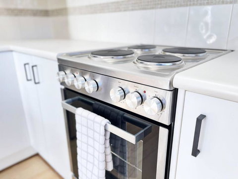 OCEAN MIST - DIRECT BEACHFRONT ON CASEYs BEACH - Accommodation Mooloolaba 3