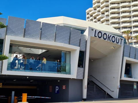Oceanic Escape 50m To Beach - Accommodation Mooloolaba 3