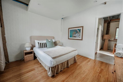 Orchard Cottage - Quiet Farm Escape - Accommodation Mooloolaba 1