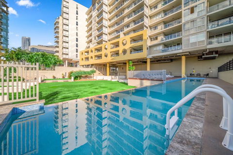 Oxygen Apartments - Accommodation Mooloolaba 0