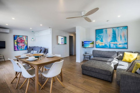 Pacific Beach Resort - Accommodation Mooloolaba 2