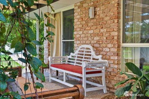 Peaceful, Pet Friendly Home - Accommodation Mooloolaba 1