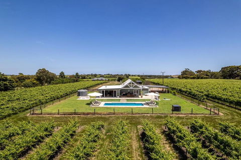 Pethick House - Accommodation Mooloolaba 1