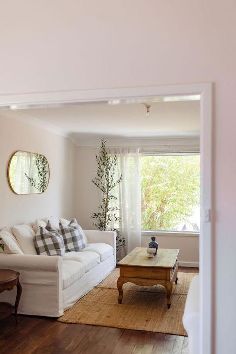 Pet Friendly Family Home In Bluff Point - Accommodation Mooloolaba 0