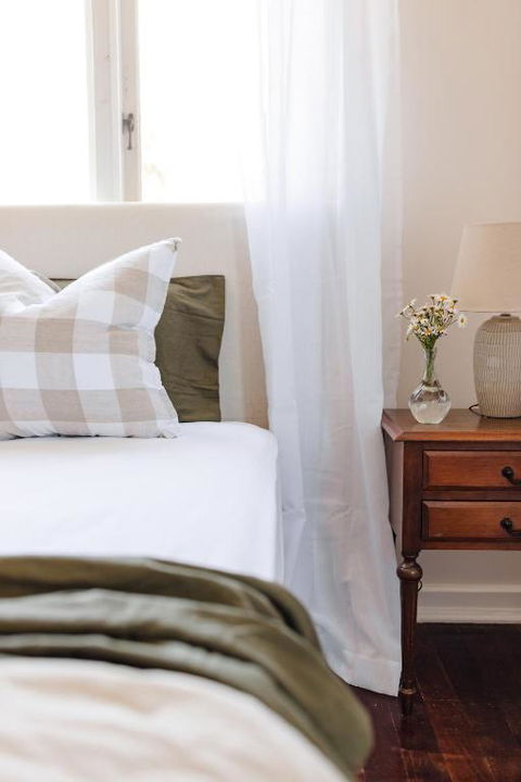Pet Friendly Family Home In Bluff Point - Accommodation Mooloolaba 2