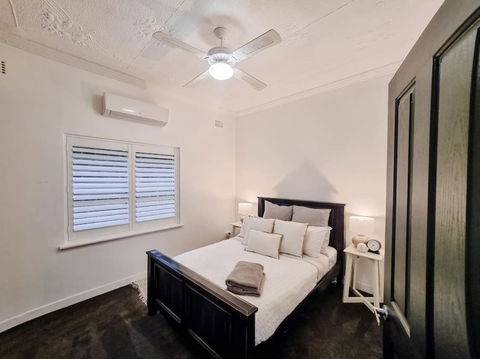 Peters Rest Central Wagga - Accommodation Mooloolaba 0