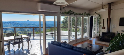 Potters Place Montville - Accommodation Mooloolaba 3