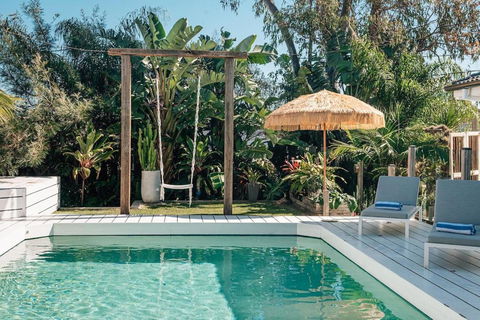 Prime Location With Pool - Walk To Coolum Beach - Accommodation Mooloolaba 0