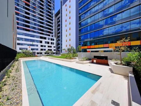 Private Bedroom & Bathroom In Shared Inner Brisbane Apartment - Accommodation Mooloolaba 0